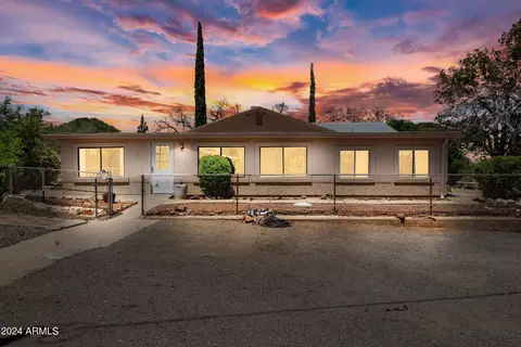 8099 S Geoffrion St, Hereford, AZ 85615