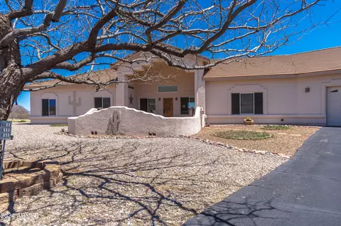6889 E Los Amigos Trl, Hereford, AZ 85615
