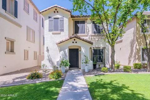 425 N Oak St, Gilbert, AZ 85233 photo 3