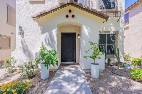 425 N Oak St, Gilbert, AZ 85233