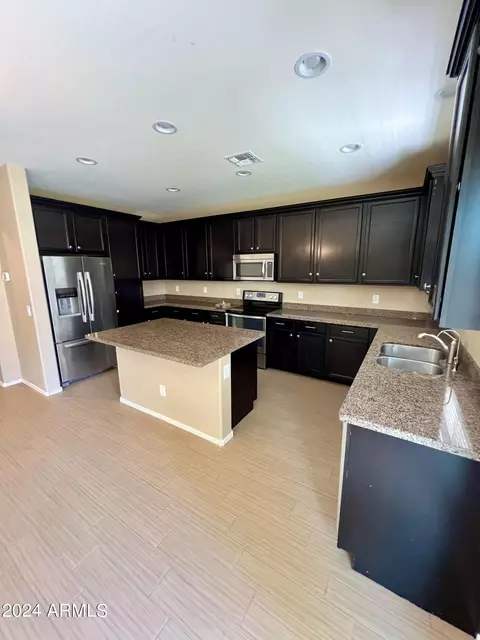 3329 E Rochelle St, Mesa, AZ 85213 photo 9