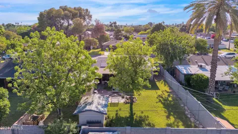 6827 N 14th Pl, Phoenix, AZ 85014 photo 9