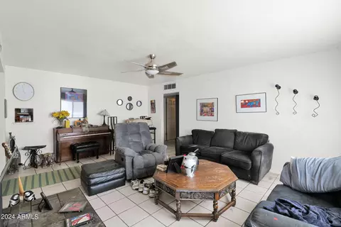 6827 N 14th Pl, Phoenix, AZ 85014 photo 24