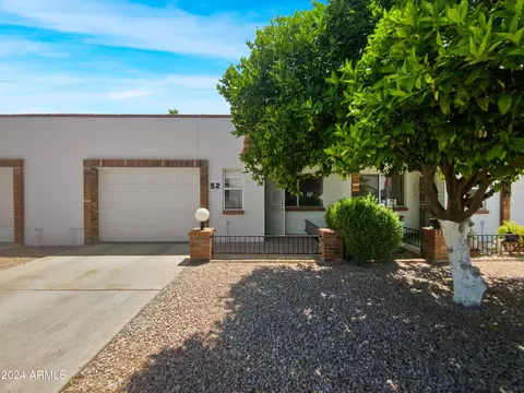 1951 N 64th St #52, Mesa, AZ 85205