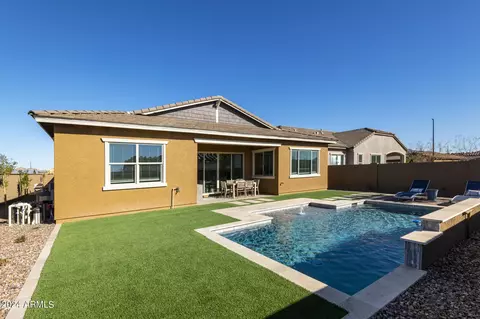 640 S Olympic Dr, Gilbert, AZ 85296 photo 4