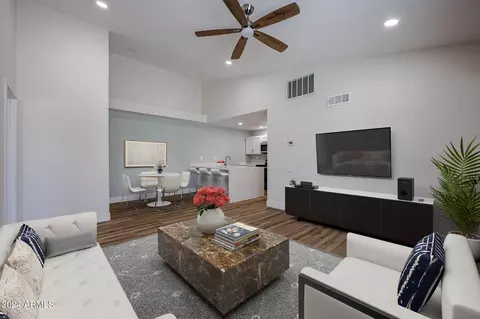 7014 S 42nd St, Phoenix, AZ 85042