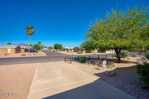 238 N Pinal Dr, Apache Junction, AZ 85120 photo 3