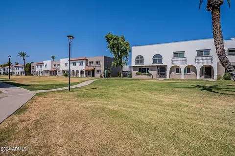 2901 E Fairmount Ave, Phoenix, AZ 85016