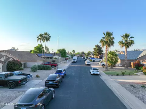 831 N Falcon Dr, Gilbert, AZ 85234 photo 5