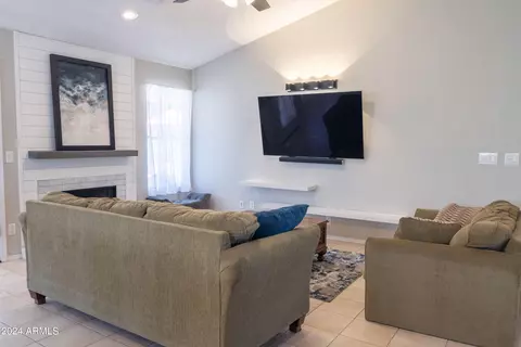 831 N Falcon Dr, Gilbert, AZ 85234 photo 14