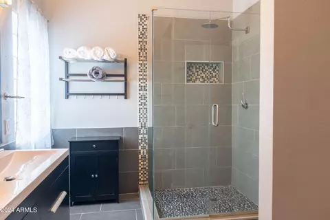 831 N Falcon Dr, Gilbert, AZ 85234 photo 23
