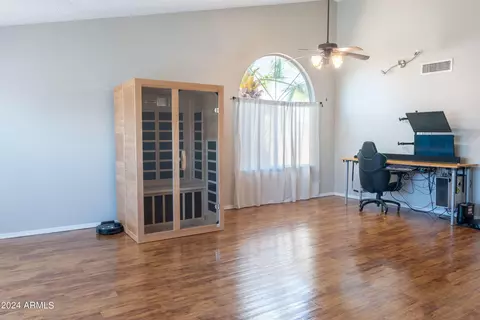 831 N Falcon Dr, Gilbert, AZ 85234 photo 9