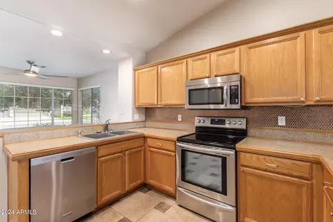 7335 E Flower Ave, Mesa, AZ 85208 photo 9