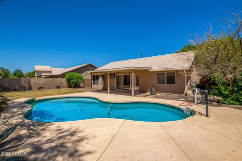 7335 E Flower Ave, Mesa, AZ 85208