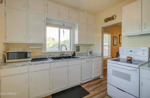 665 S Third St, Globe, AZ 85501 photo 6