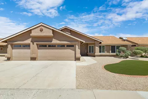 4414 W Soft Wind Dr, Glendale, AZ 85310