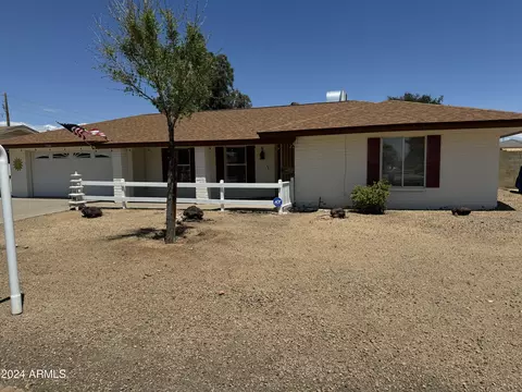 5040 W Paradise Ln, Glendale, AZ 85306