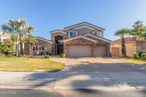 2103 E Clipper Ln, Gilbert, AZ 85234