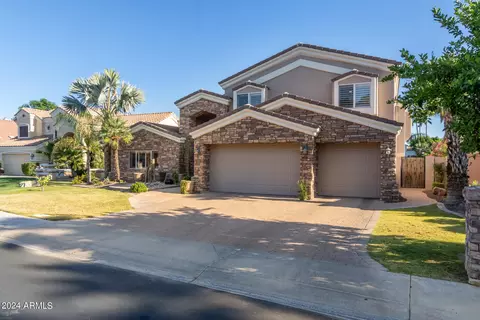 2103 E Clipper Ln, Gilbert, AZ 85234 photo 5