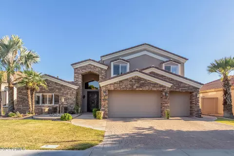 2103 E Clipper Ln, Gilbert, AZ 85234 photo 2