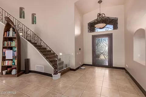 2103 E Clipper Ln, Gilbert, AZ 85234 photo 9