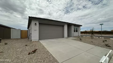 4111 E Bradford Ave, San Tan Valley, AZ 85143