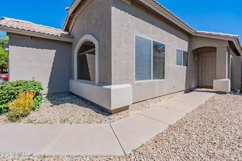 2623 E Beautiful Ln, Phoenix, AZ 85042 photo 4