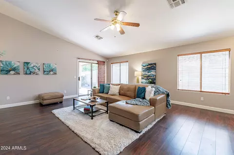 2623 E Beautiful Ln, Phoenix, AZ 85042 photo 12