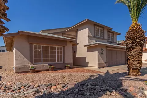 3948 W Questa Dr, Glendale, AZ 85310