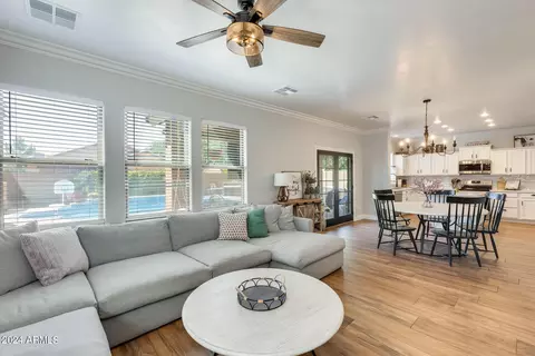 4435 E Oxford Ln, Gilbert, AZ 85295 photo 6