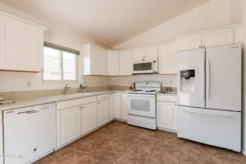 661 S Weaver Dr, Apache Junction, AZ 85120 photo 15