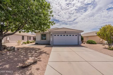 661 S Weaver Dr, Apache Junction, AZ 85120 photo 3