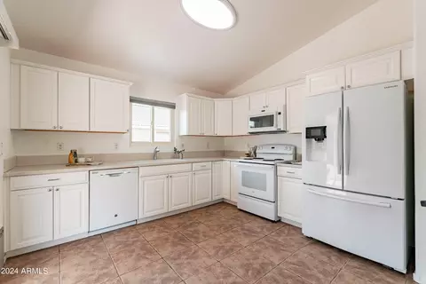 661 S Weaver Dr, Apache Junction, AZ 85120 photo 11