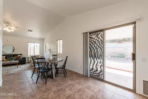 661 S Weaver Dr, Apache Junction, AZ 85120 photo 14
