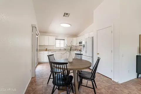 661 S Weaver Dr, Apache Junction, AZ 85120 photo 10