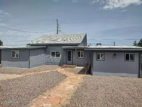 417 E Apache St, Huachuca City, AZ 85616