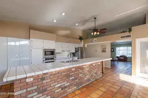 2132 E Colgate Dr, Tempe, AZ 85283 photo 5