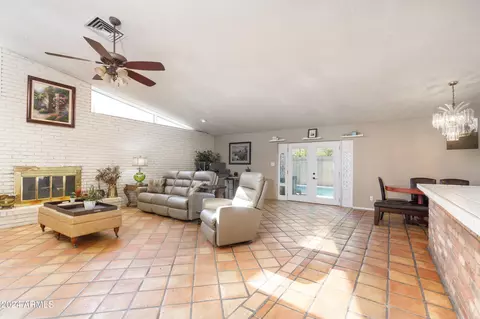 2132 E Colgate Dr, Tempe, AZ 85283 photo 4