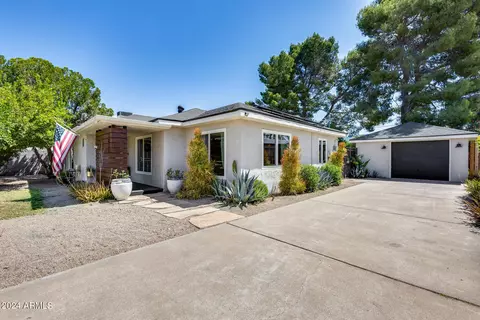 2831 N 25th Pl, Phoenix, AZ 85008