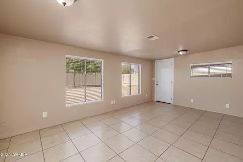 118 E Indigo St, Mesa, AZ 85201 photo 10