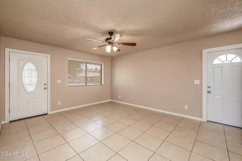 118 E Indigo St, Mesa, AZ 85201 photo 5