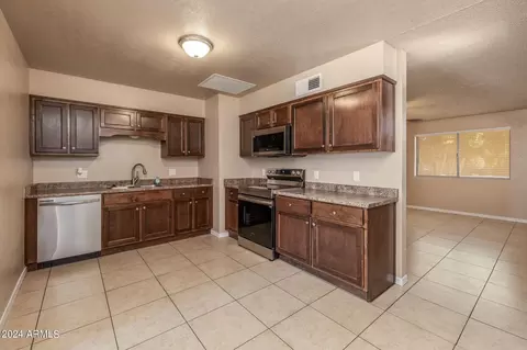 118 E Indigo St, Mesa, AZ 85201 photo 6