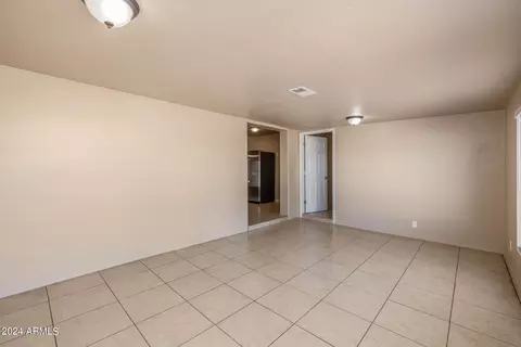 118 E Indigo St, Mesa, AZ 85201 photo 11