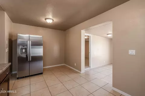 118 E Indigo St, Mesa, AZ 85201 photo 9
