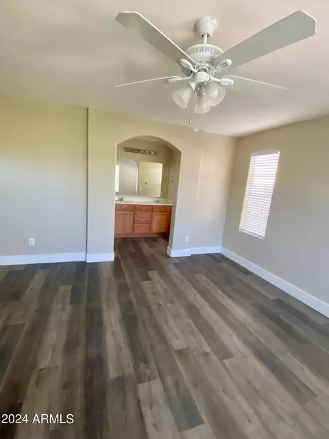 4363 E Rosemonte Dr, Phoenix, AZ 85050 photo 8