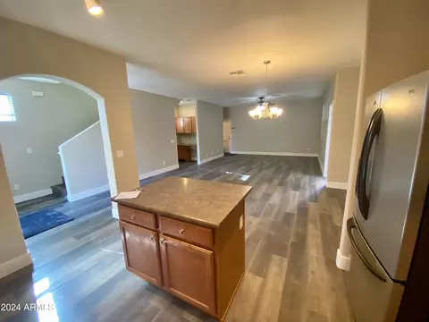 4363 E Rosemonte Dr, Phoenix, AZ 85050 photo 5