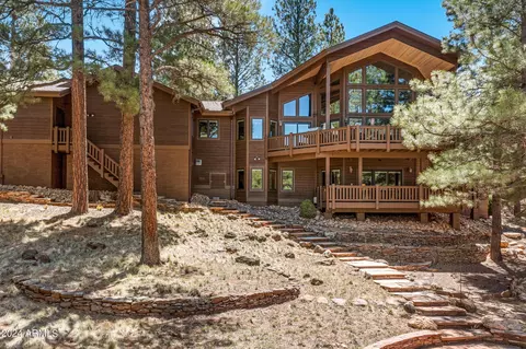 627 N Amberwood St, Flagstaff, AZ 86004