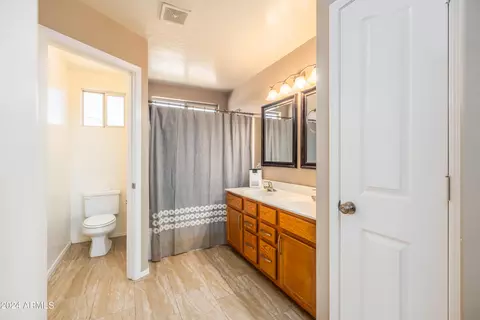 Bath - 11240 E Ramona Ave, Mesa, AZ 85212 photo 1 of 3