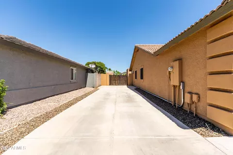 Exterior - 11240 E Ramona Ave, Mesa, AZ 85212 photo 17 of 34