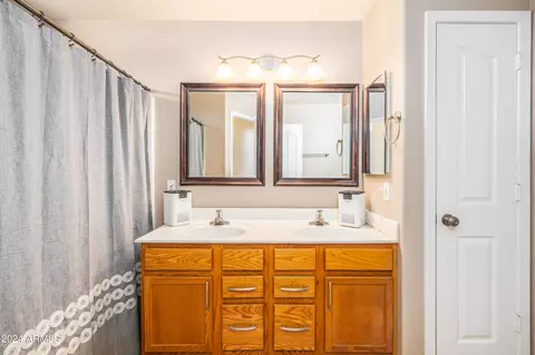 Bath - 11240 E Ramona Ave, Mesa, AZ 85212 photo 2 of 3